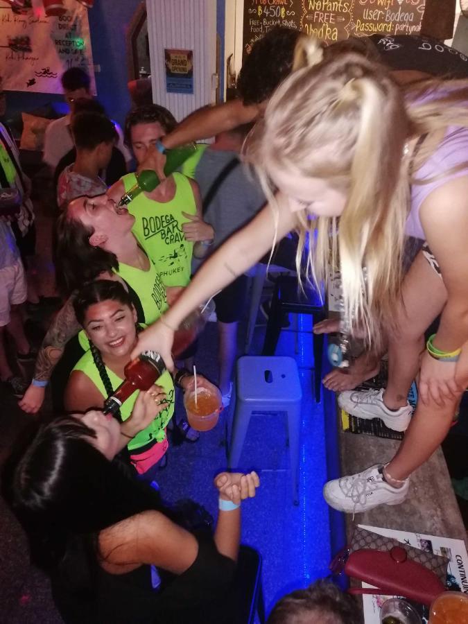 Хостел Bodega Phuket Patong (Adults Only) Экстерьер фото