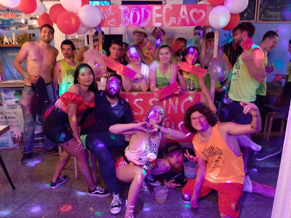 Хостел Bodega Phuket Patong (Adults Only) Экстерьер фото